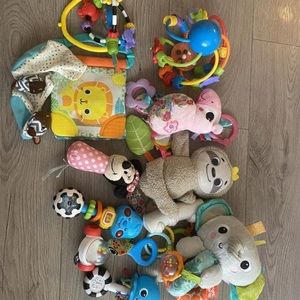 Baby infant toys